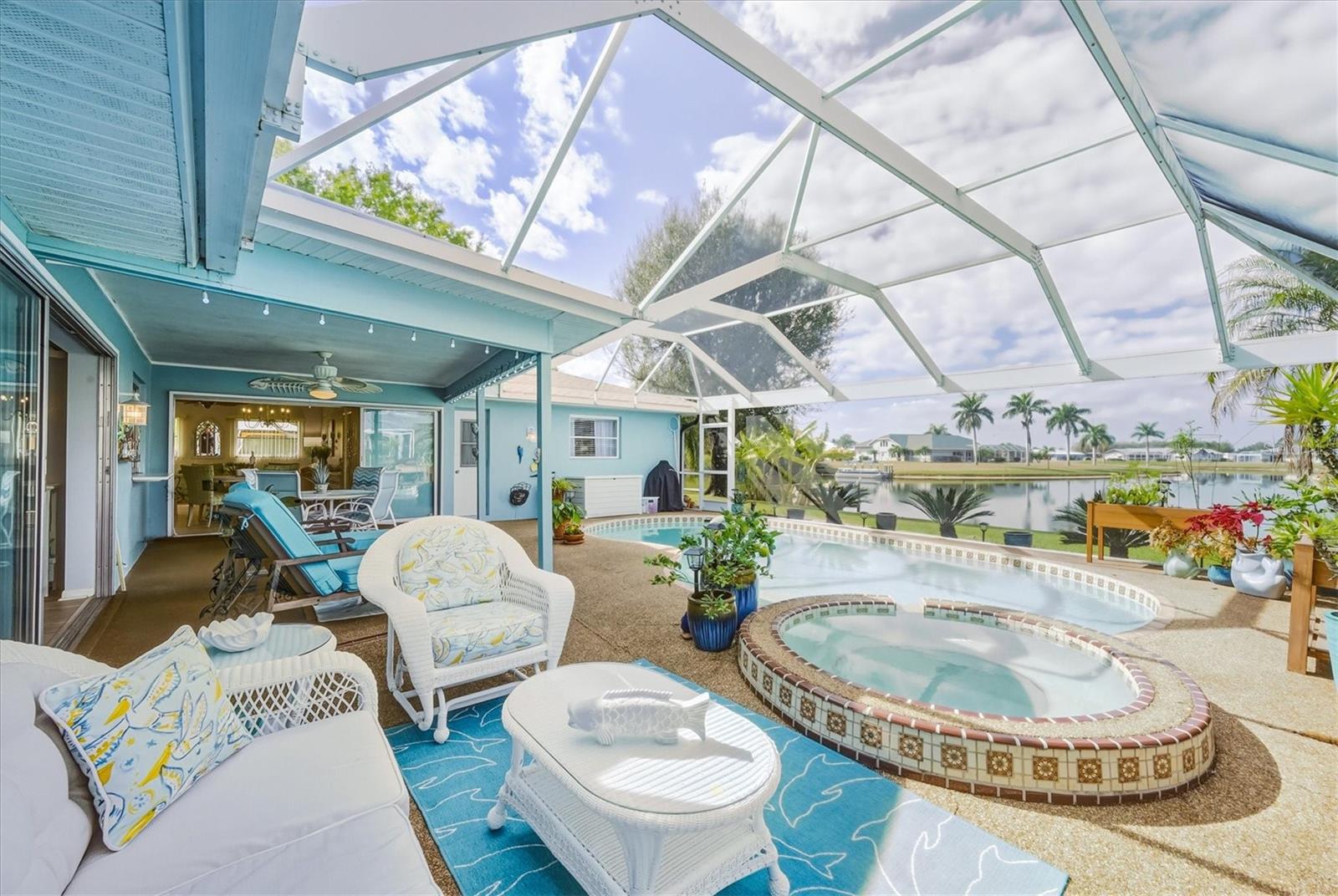 Image 37 of 56 For 12577 Kings Row