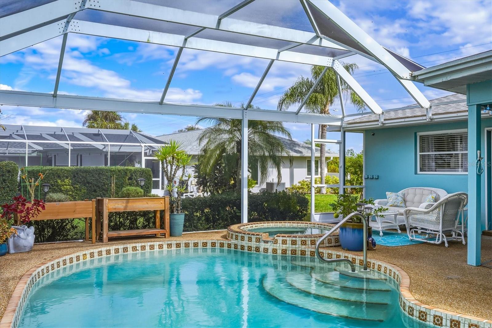 Image 40 of 56 For 12577 Kings Row