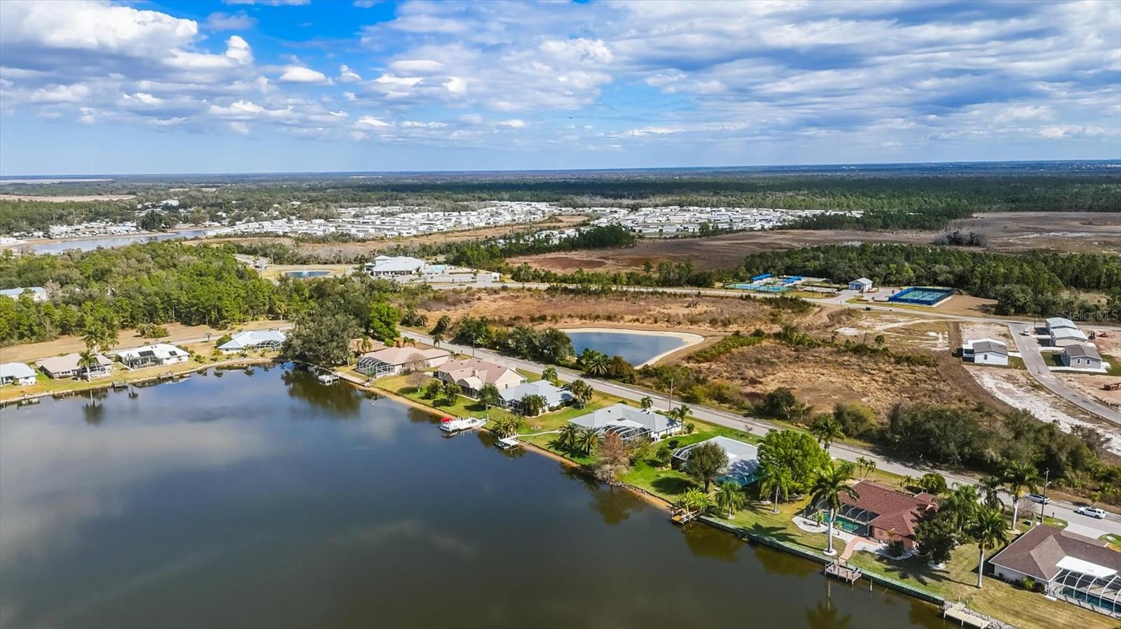 Image 53 of 56 For 12577 Kings Row