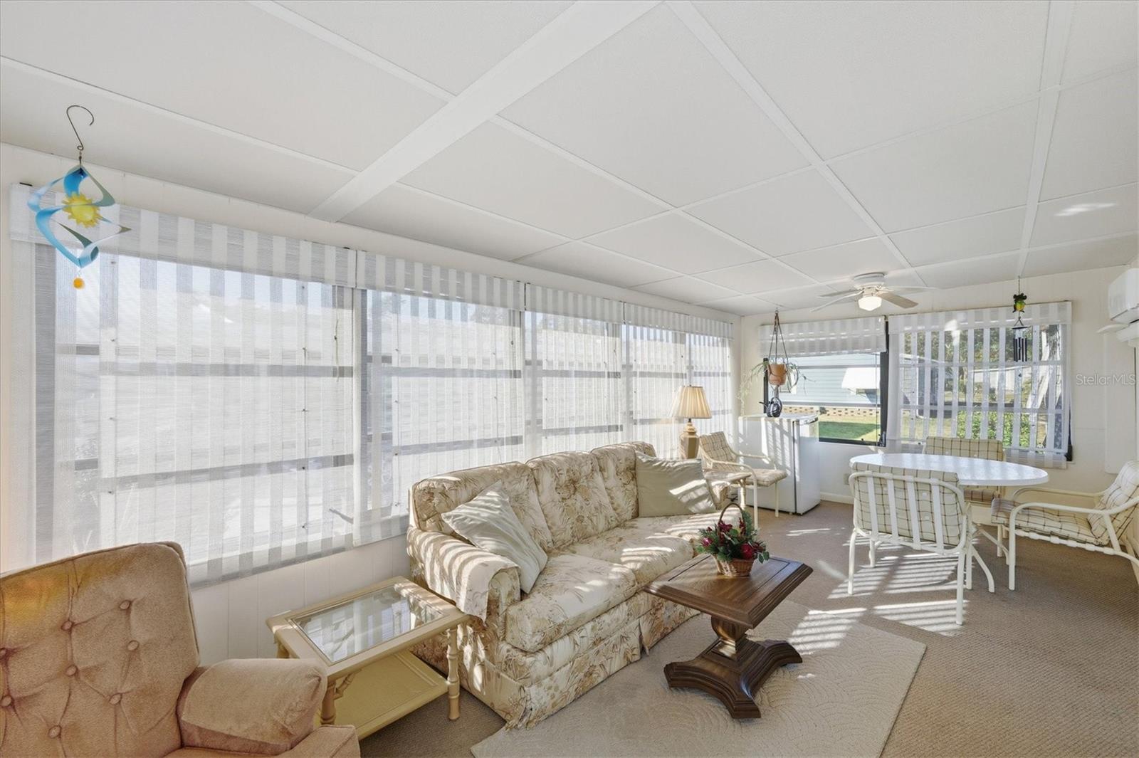 Image 28 of 47 For 726 Watersedge Street