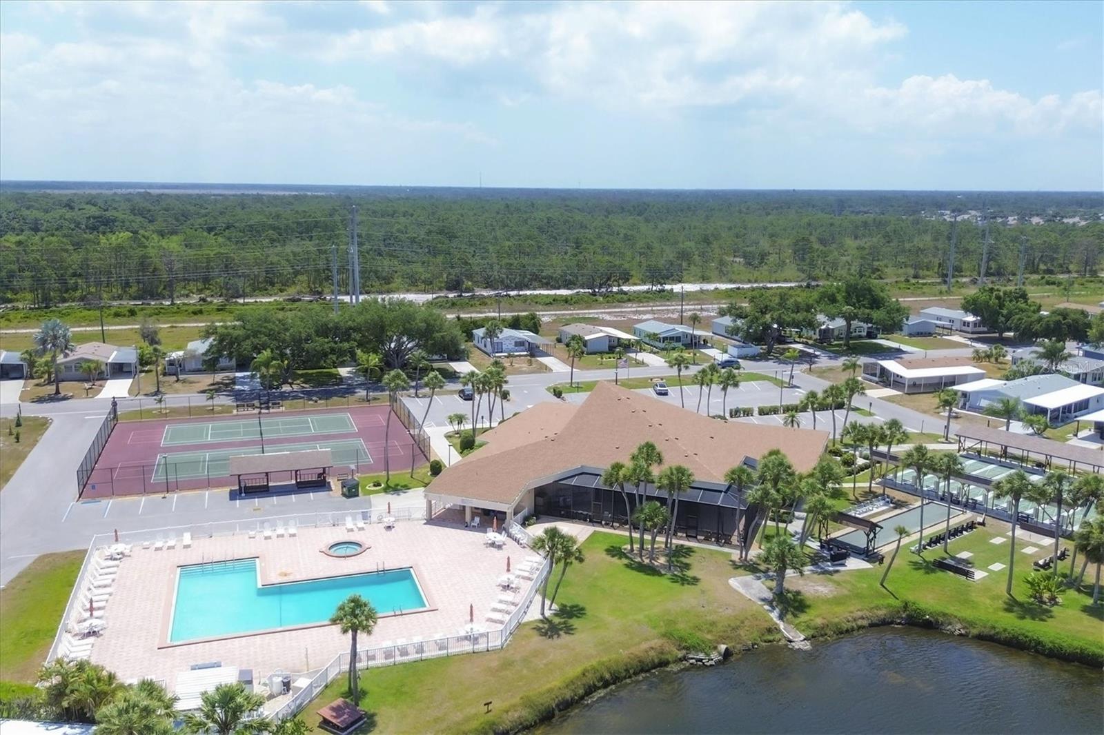 Image 46 of 47 For 726 Watersedge Street