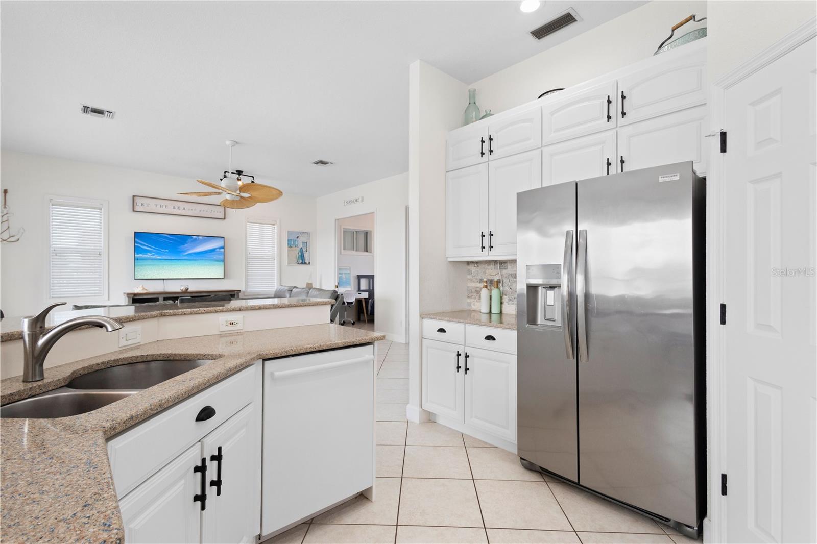 Image 12 of 47 For 1380 Aqua View Lane