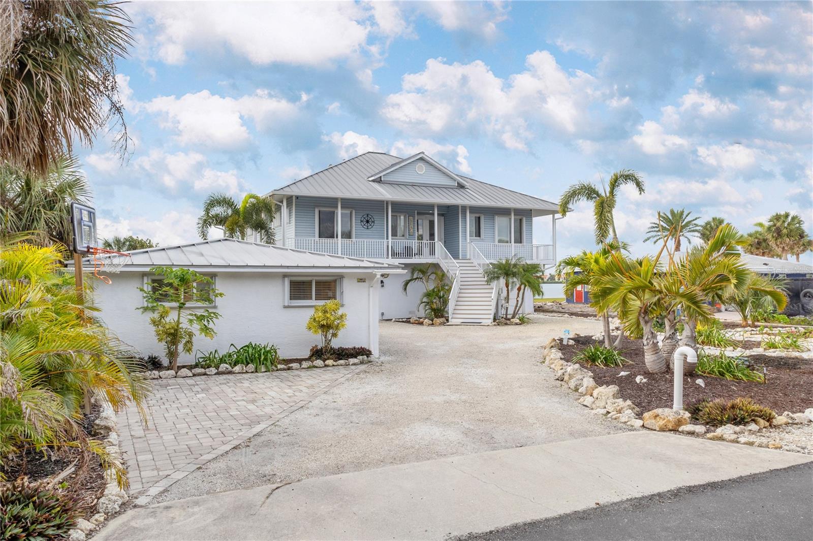 Image 2 of 47 For 1380 Aqua View Lane