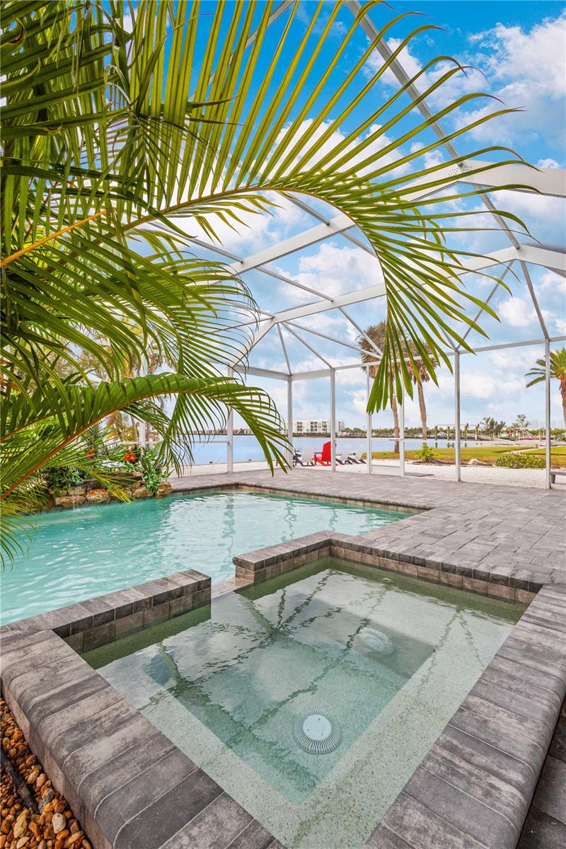 Image 24 of 47 For 1380 Aqua View Lane