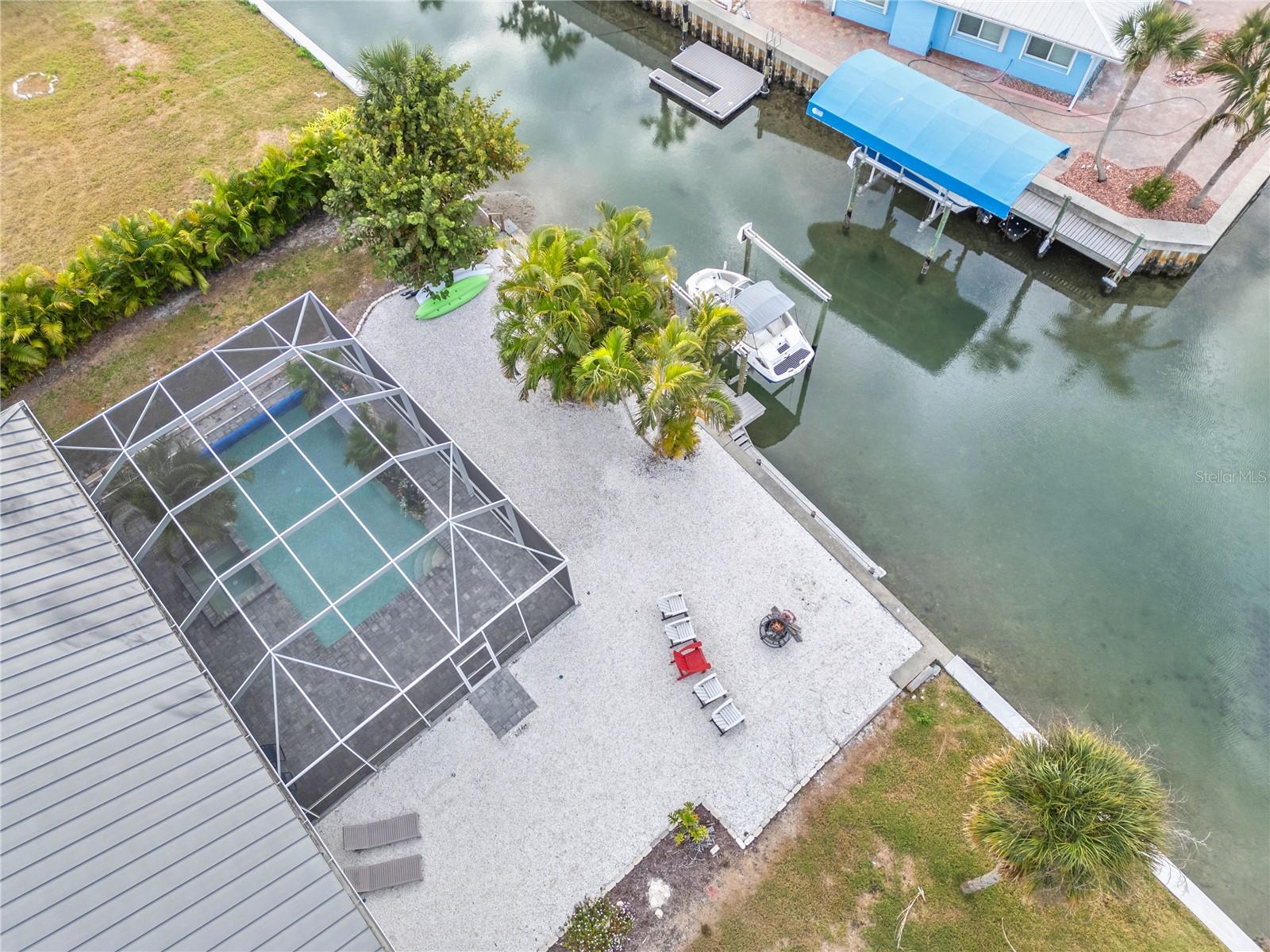 Image 28 of 47 For 1380 Aqua View Lane