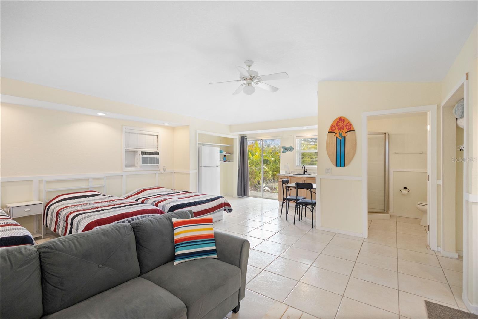 Image 35 of 47 For 1380 Aqua View Lane