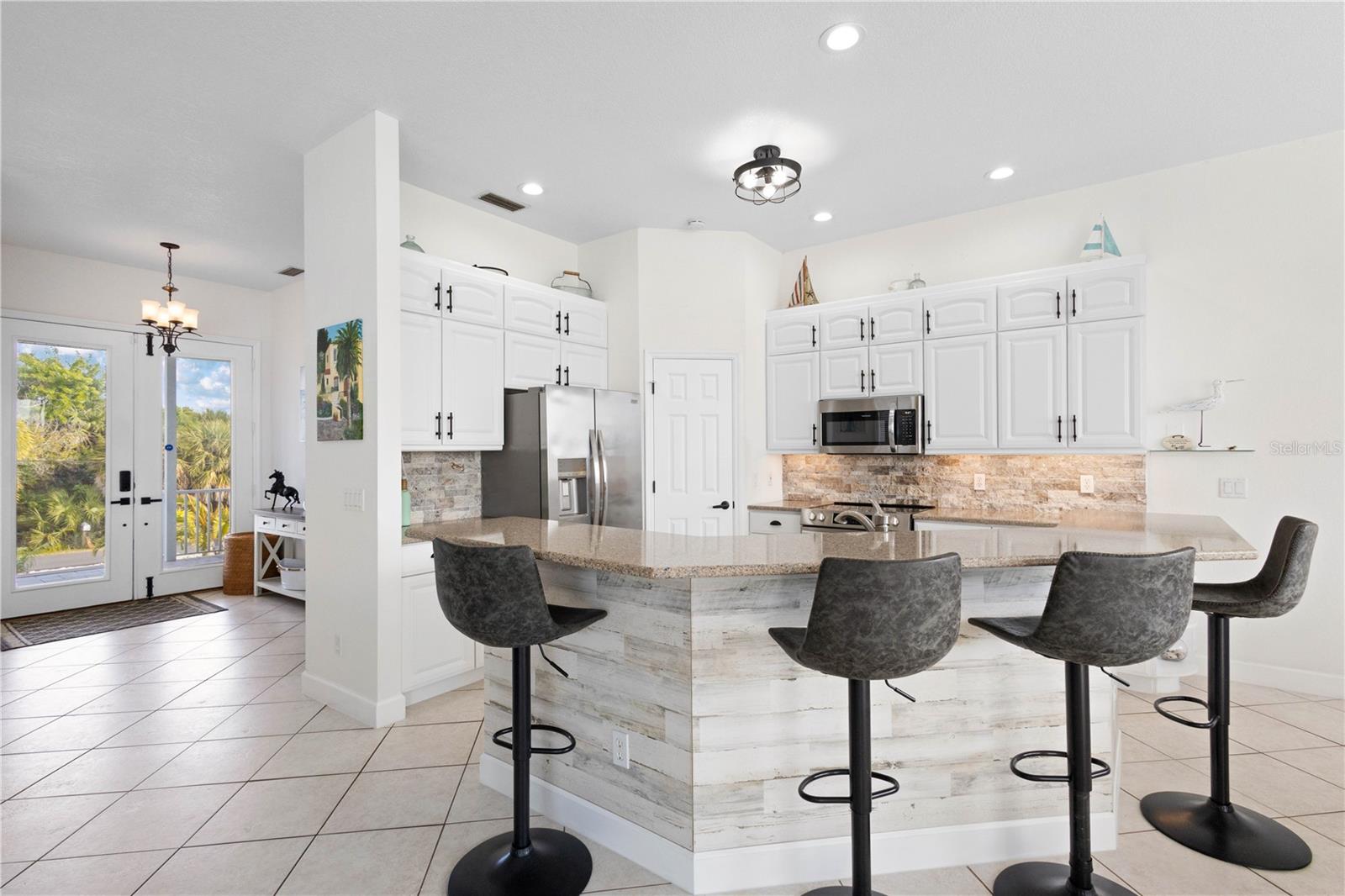 Image 9 of 47 For 1380 Aqua View Lane