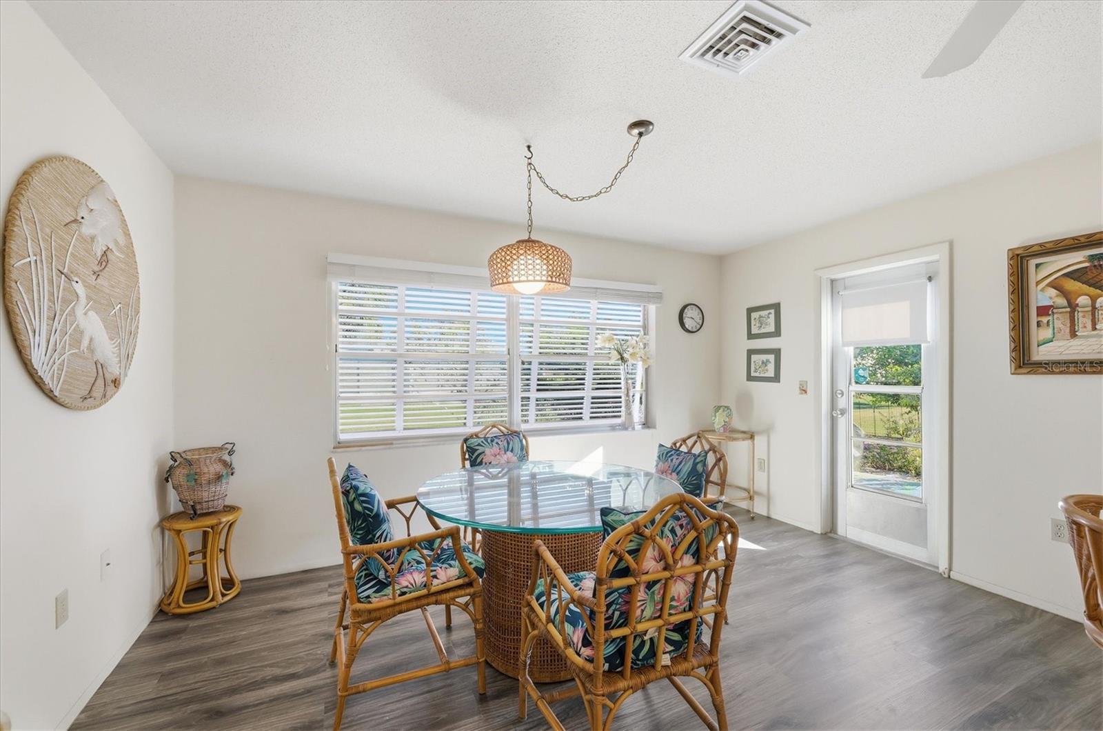 Image 7 of 36 For 1710 Florence Avenue