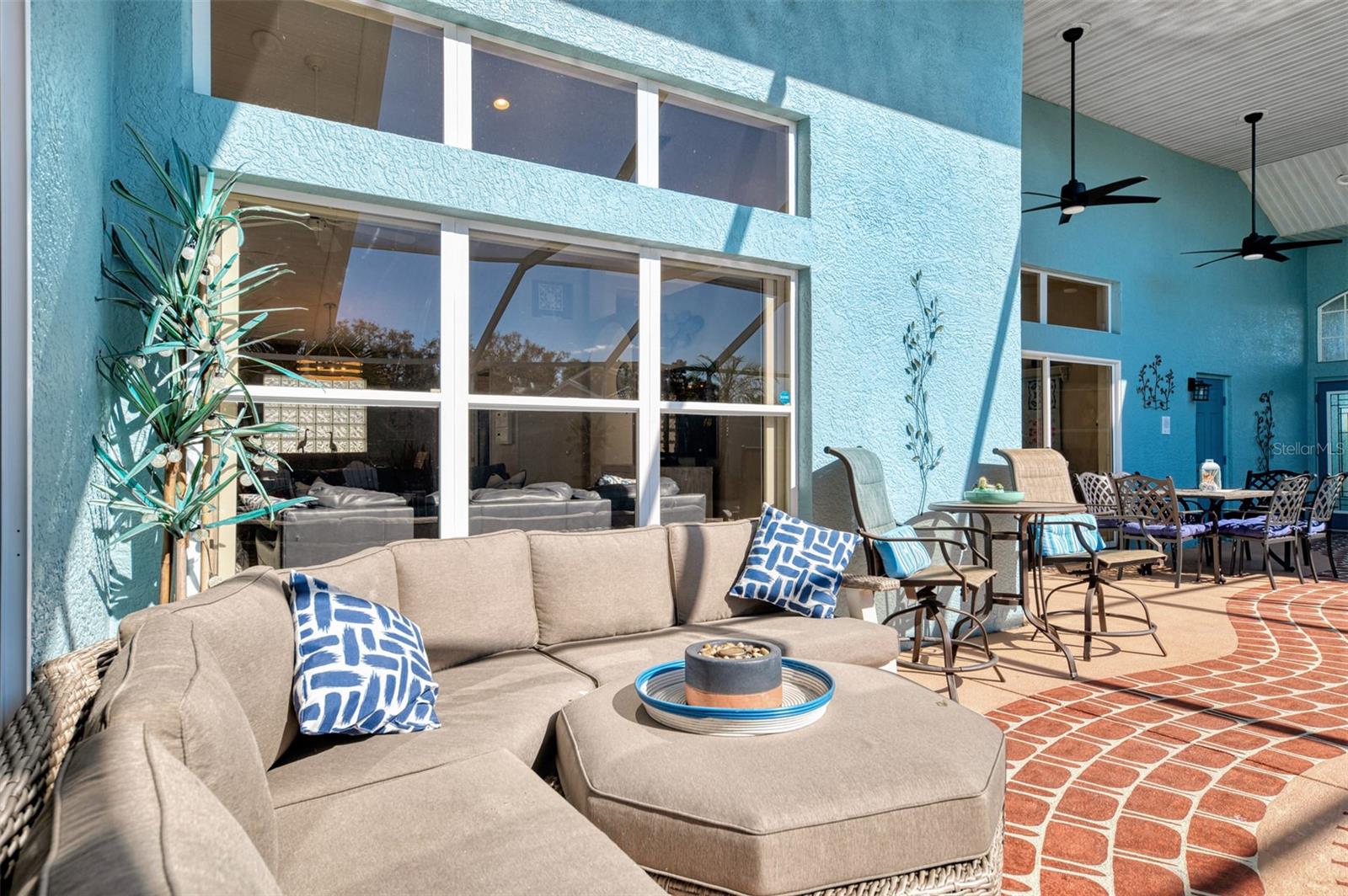 Image 16 of 87 For 335 Saint George Court 1