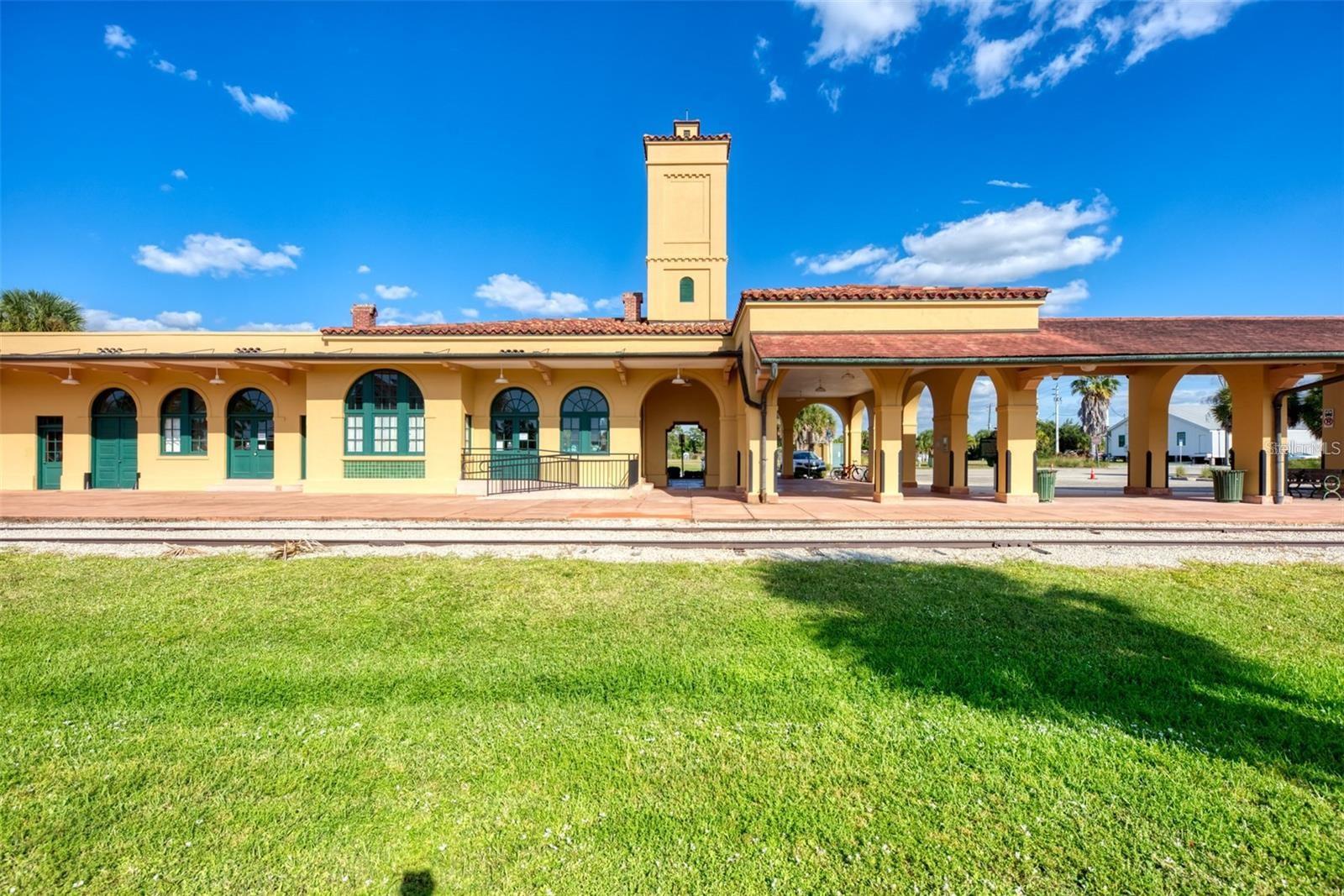 Image 78 of 87 For 335 Saint George Court 1