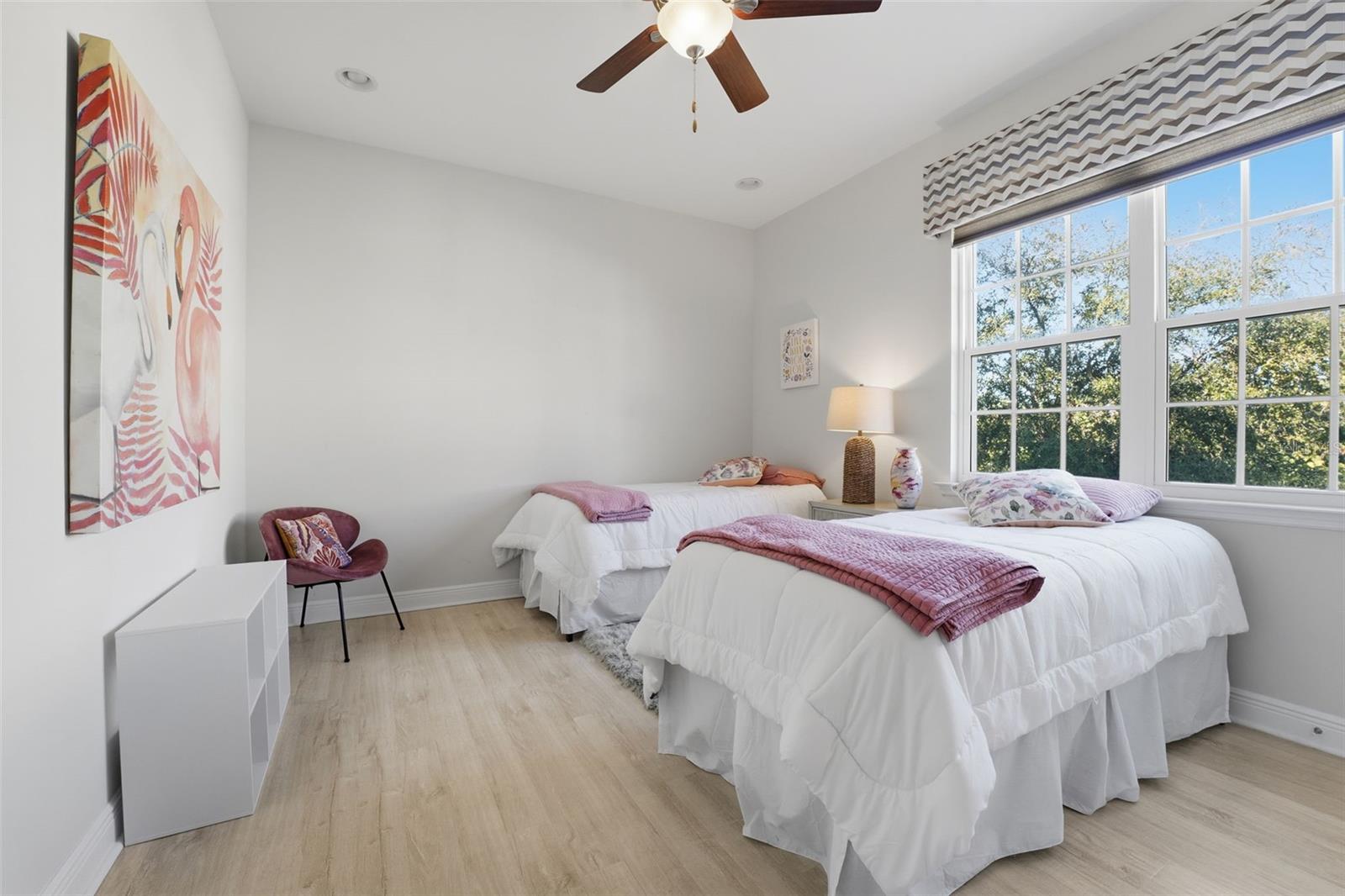 Image 23 of 68 For 10311 Lands End Circle 13