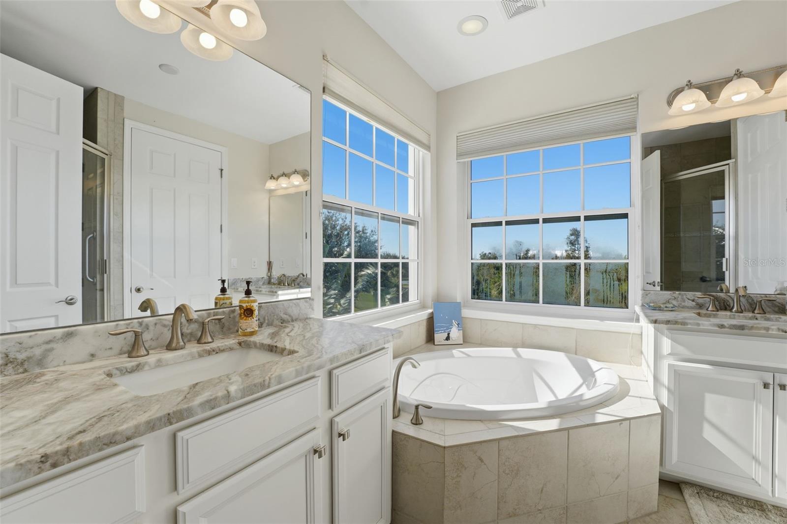 Image 35 of 68 For 10311 Lands End Circle 13