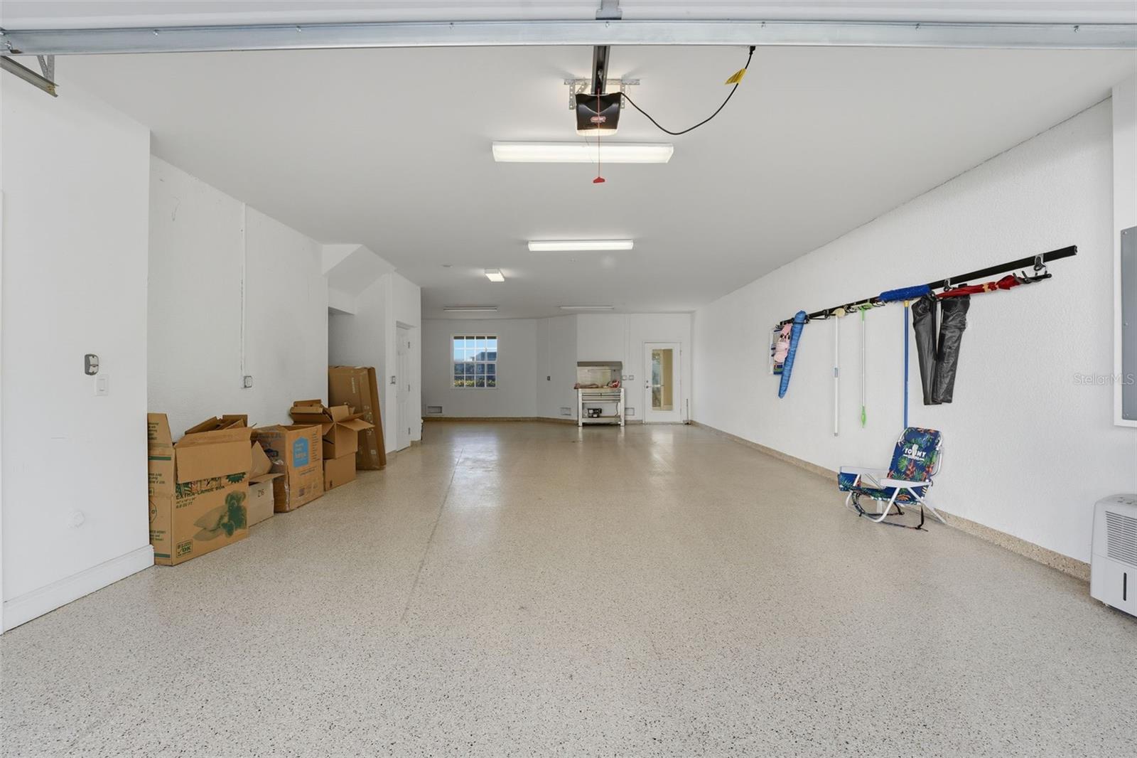 Image 40 of 68 For 10311 Lands End Circle 13