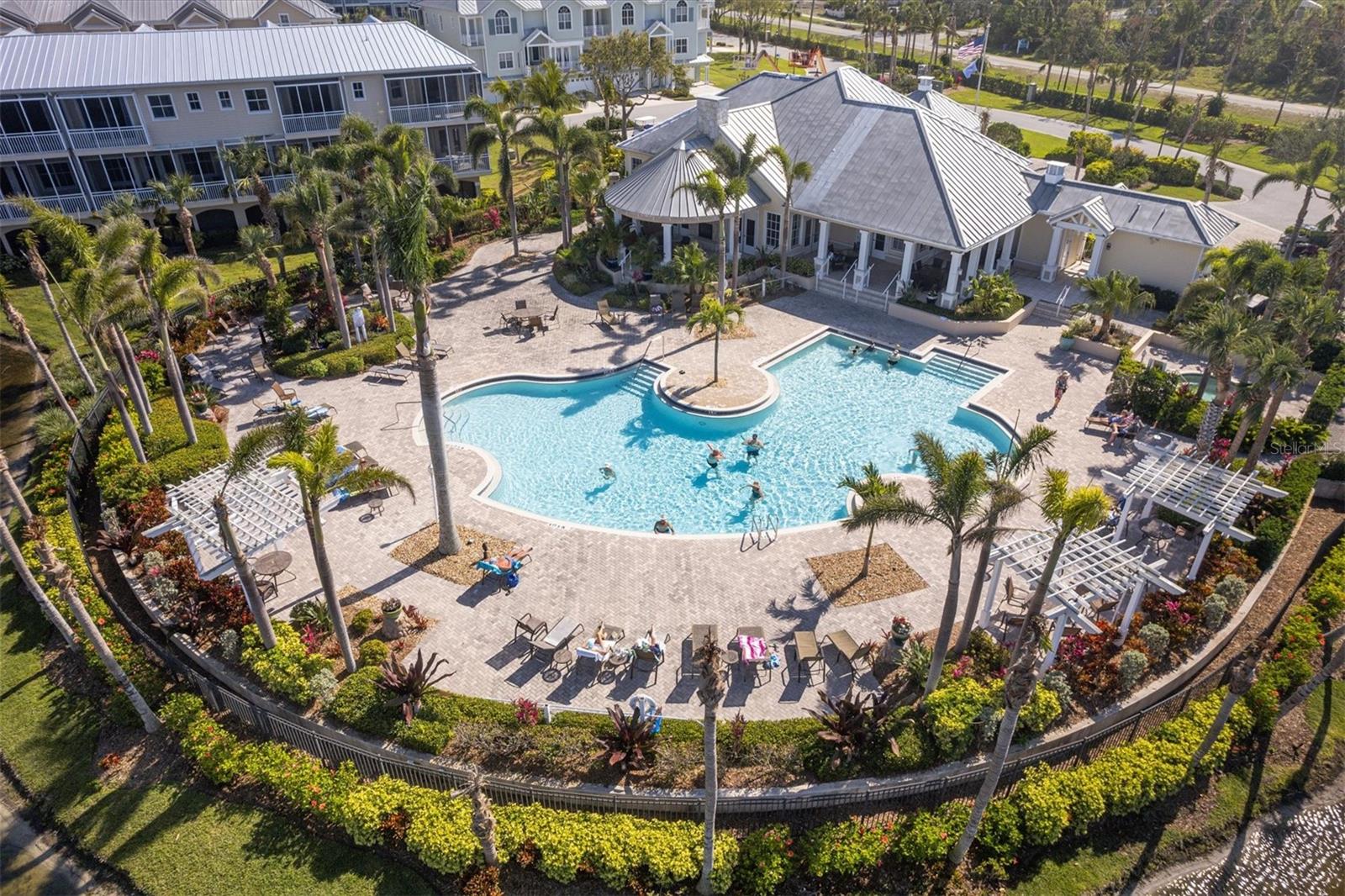 Image 6 of 68 For 10311 Lands End Circle 13