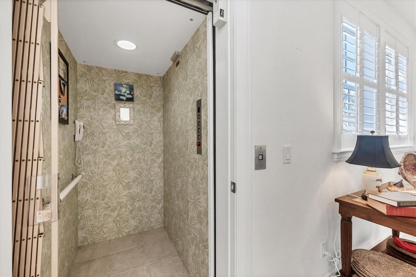 Image 18 of 70 For 5020 Grouper Hole Court