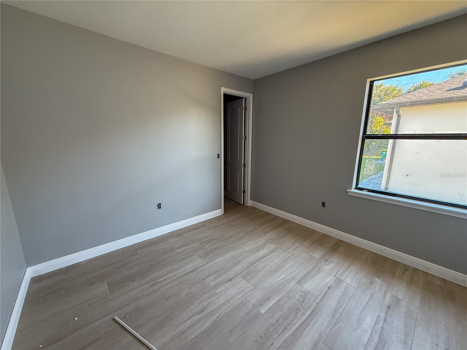 Image 25 of 39 For 57 Pine Valley Court