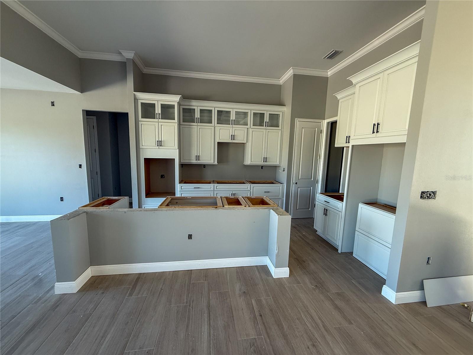 Image 9 of 39 For 57 Pine Valley Court