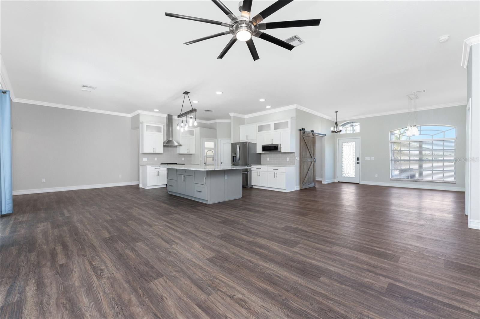 Image 13 of 65 For 686 Rotonda Circle