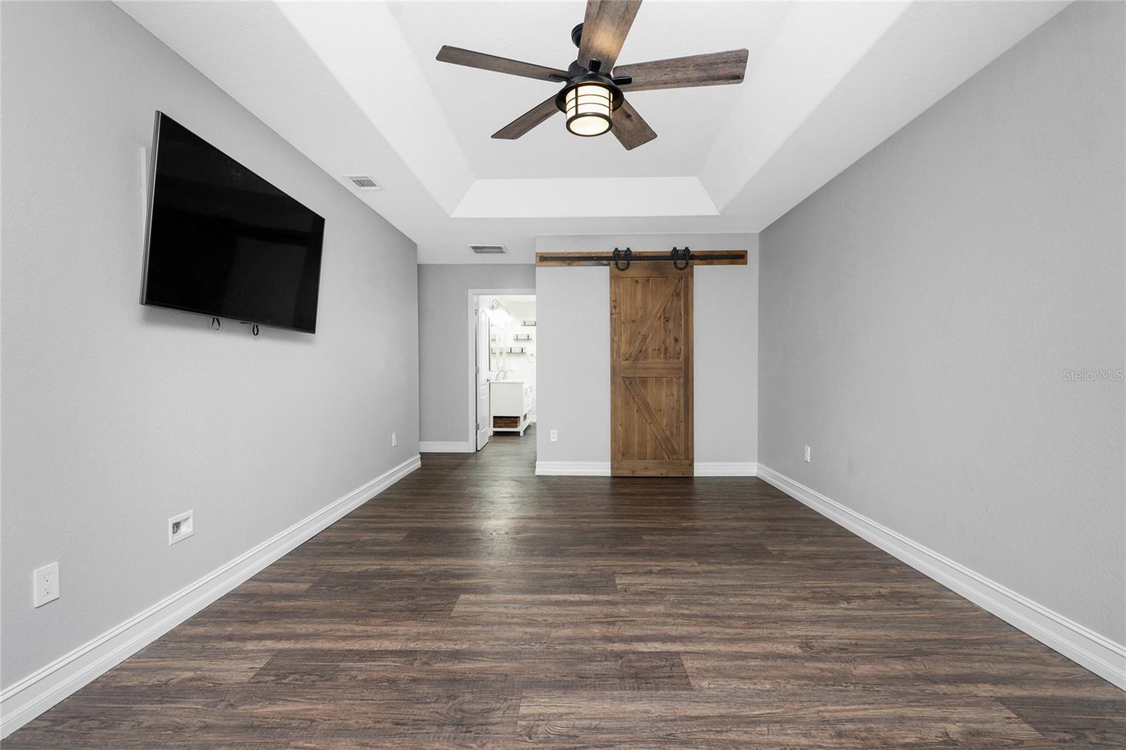 Image 25 of 65 For 686 Rotonda Circle