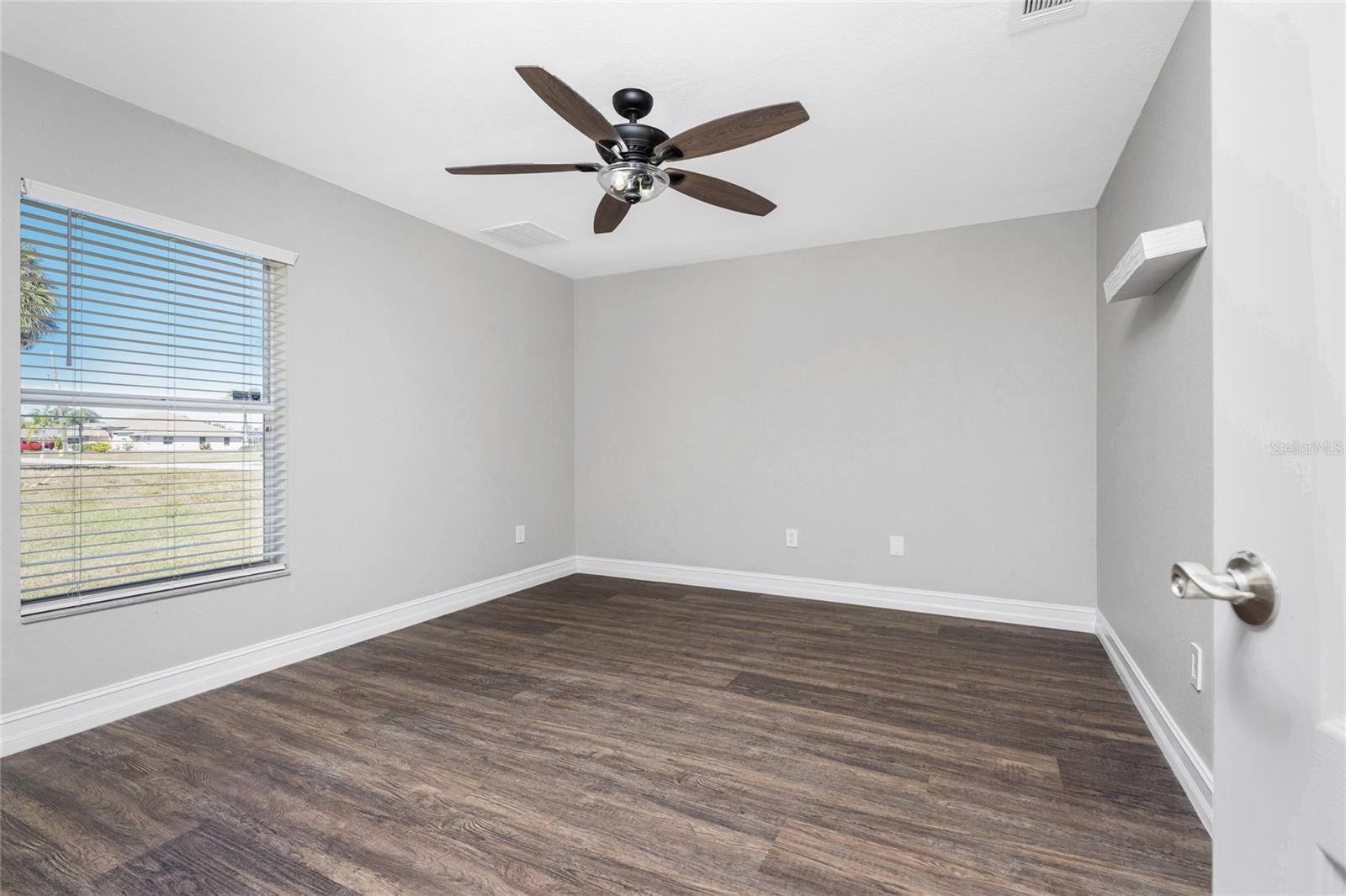 Image 37 of 65 For 686 Rotonda Circle