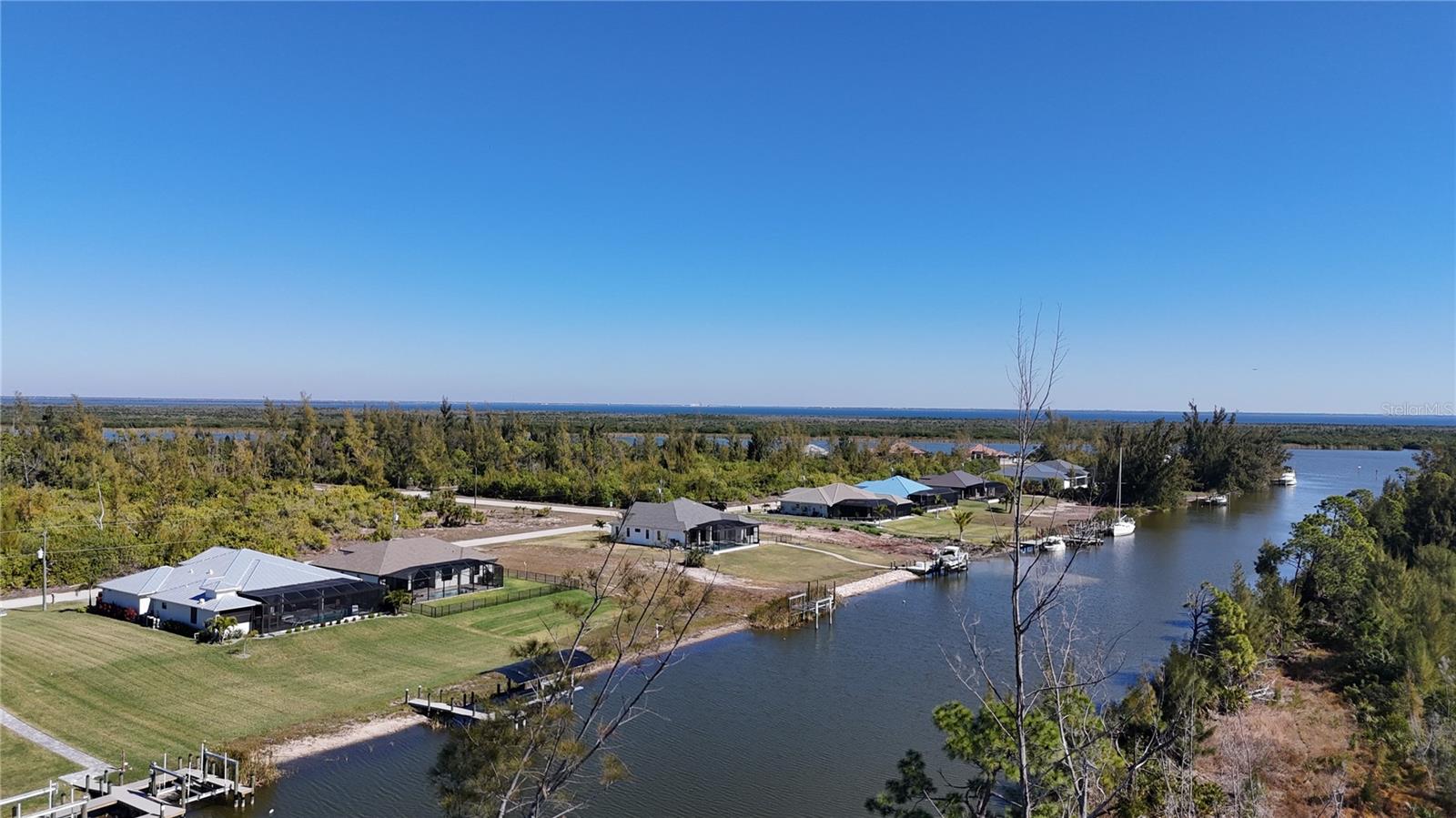 Image 30 of 32 For 16652 Liggett Circle