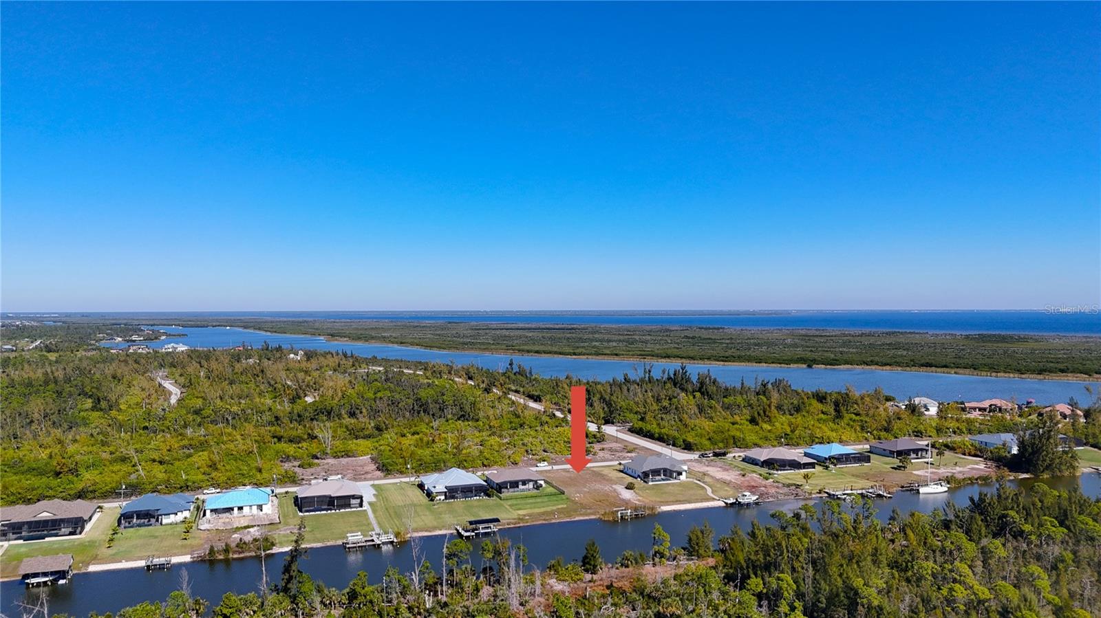 Image 5 of 32 For 16652 Liggett Circle