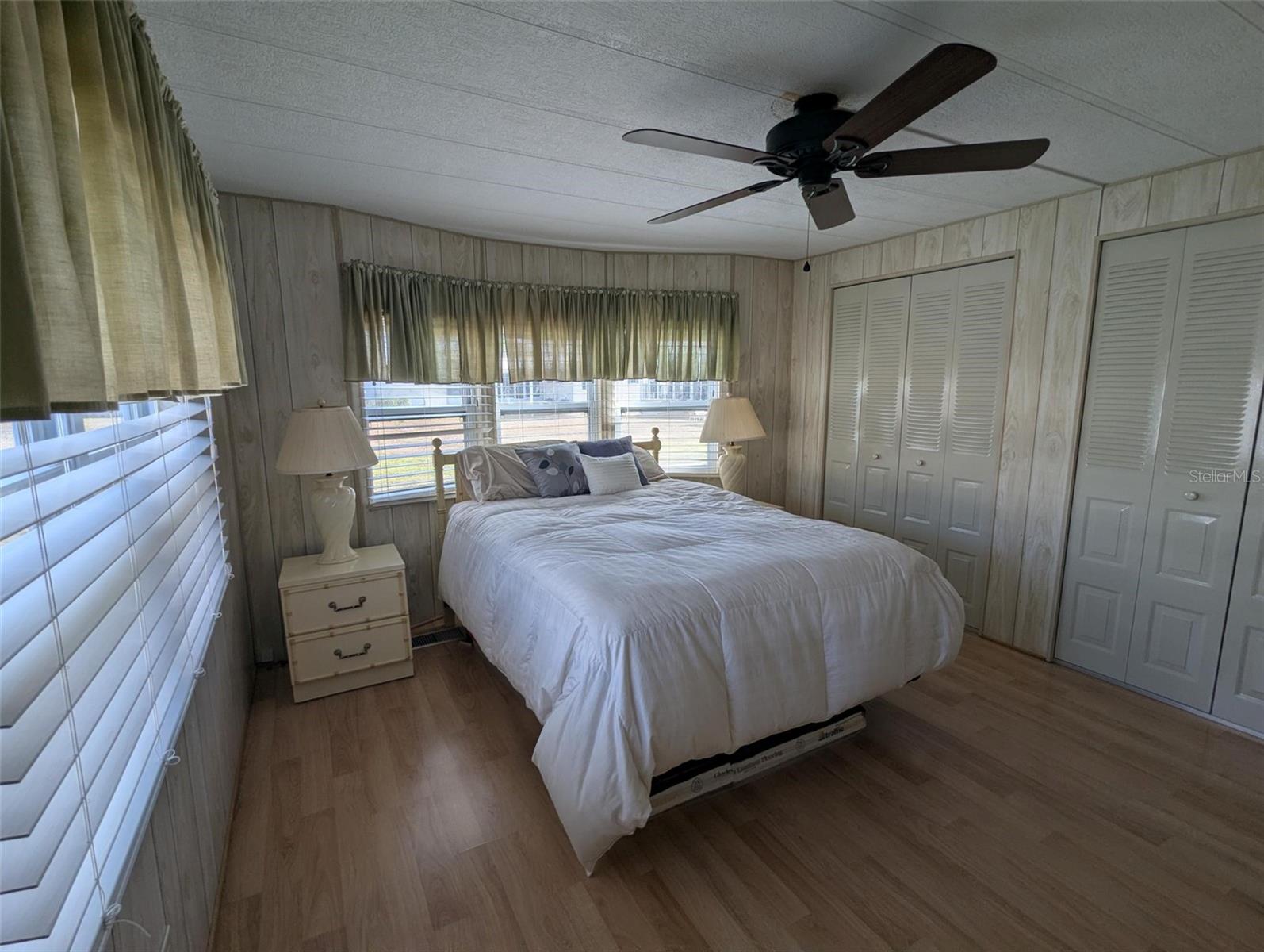 Image 11 of 58 For 2100 Kings Highway 833