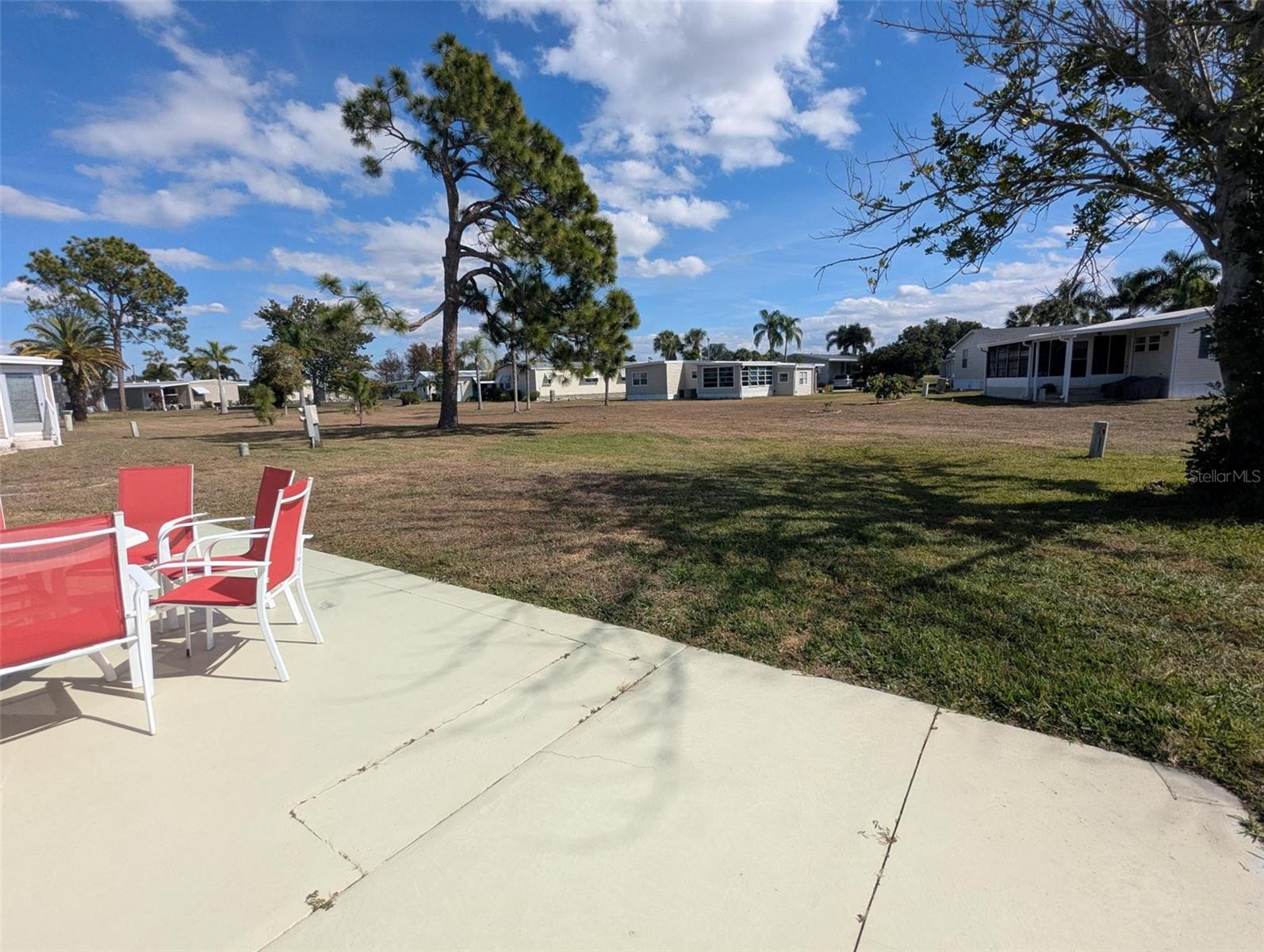 Image 4 of 58 For 2100 Kings Highway 833