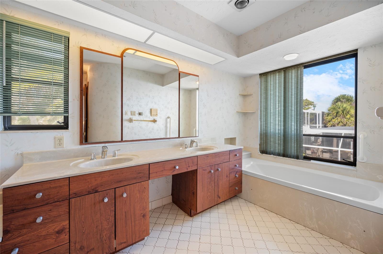 Image 34 of 85 For 7775 Manasota Key Road