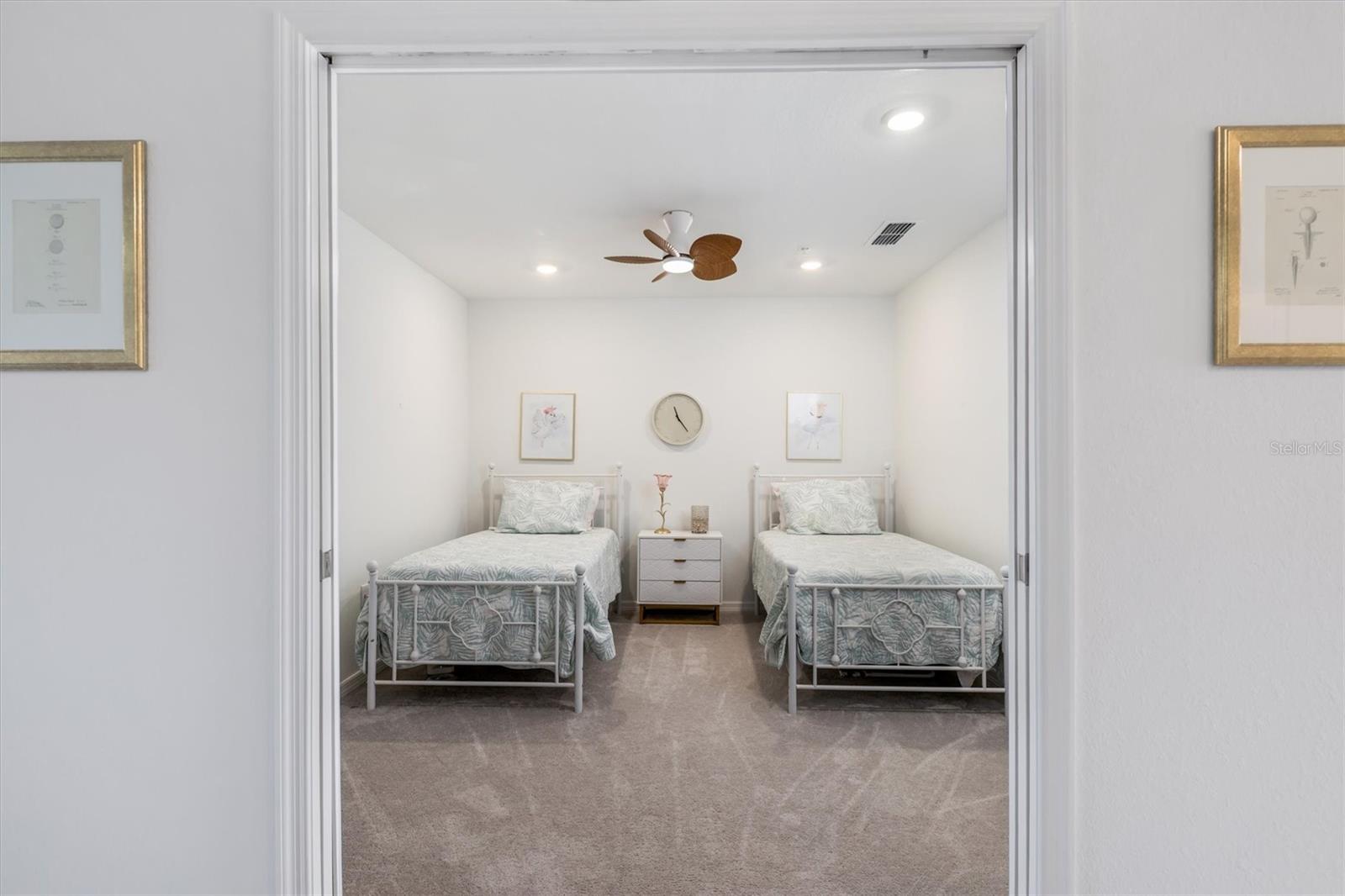 Image 19 of 51 For 17445 Opal Sand Drive 207