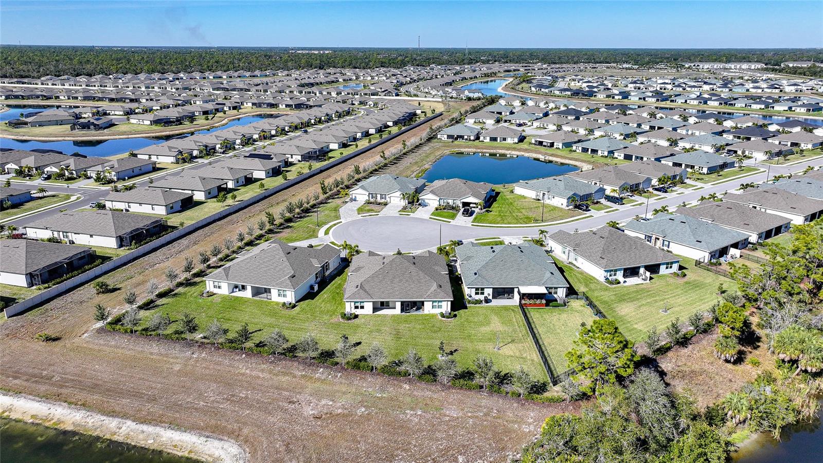 Image 39 of 56 For 1988 Palms Drive