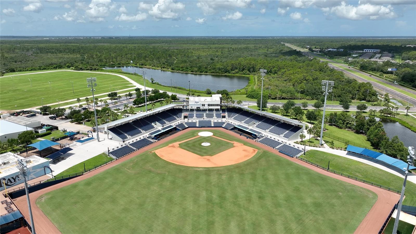 Image 49 of 56 For 1988 Palms Drive