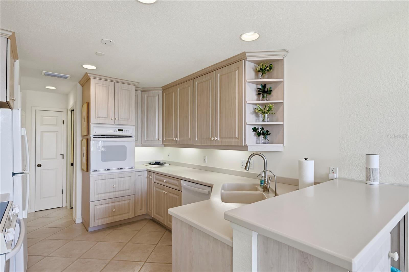 Image 10 of 26 For 791 Beach View Drive