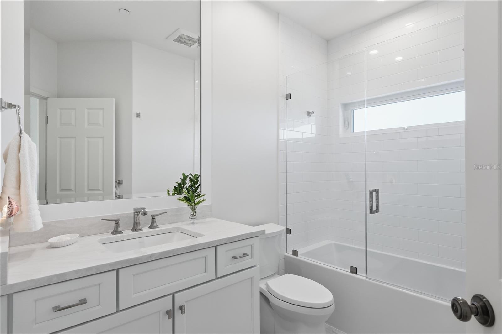 Image 15 of 26 For 791 Beach View Drive