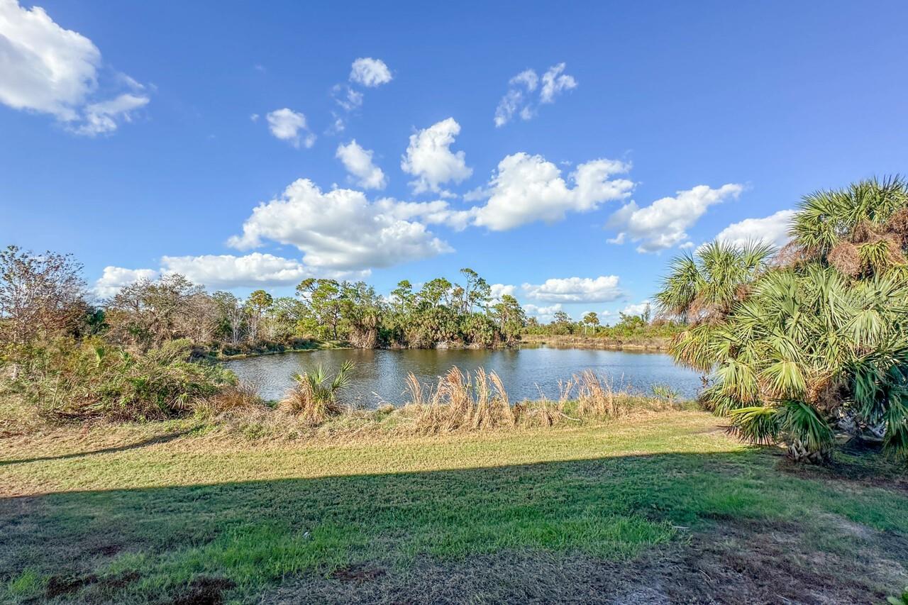 Image 22 of 33 For 6800 Placida Road 169