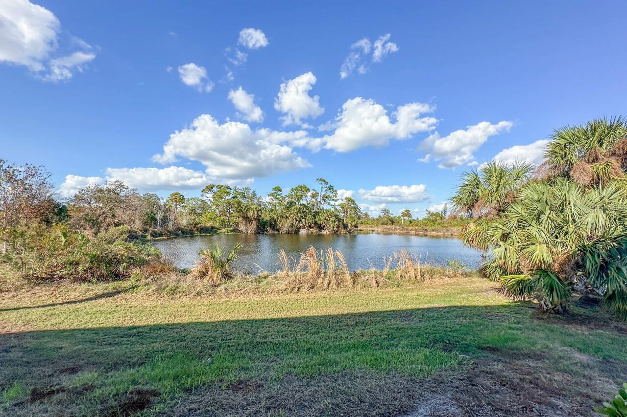 Image 23 of 33 For 6800 Placida Road 169