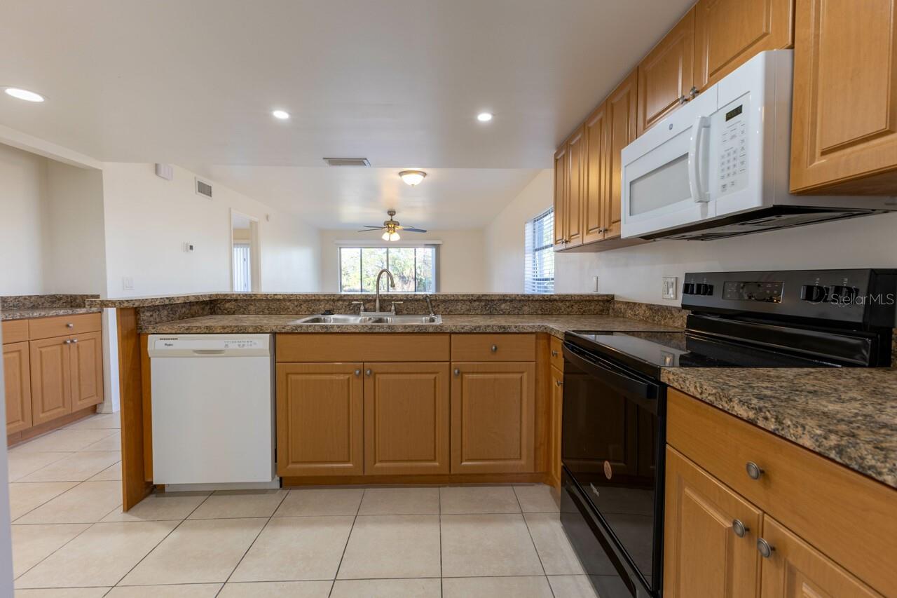 Image 6 of 33 For 6800 Placida Road 169