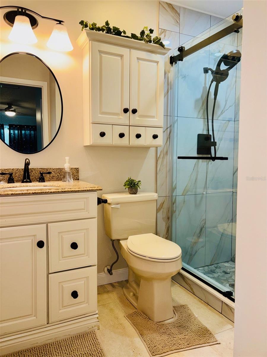 Image 15 of 27 For 613 Chestnut Lane