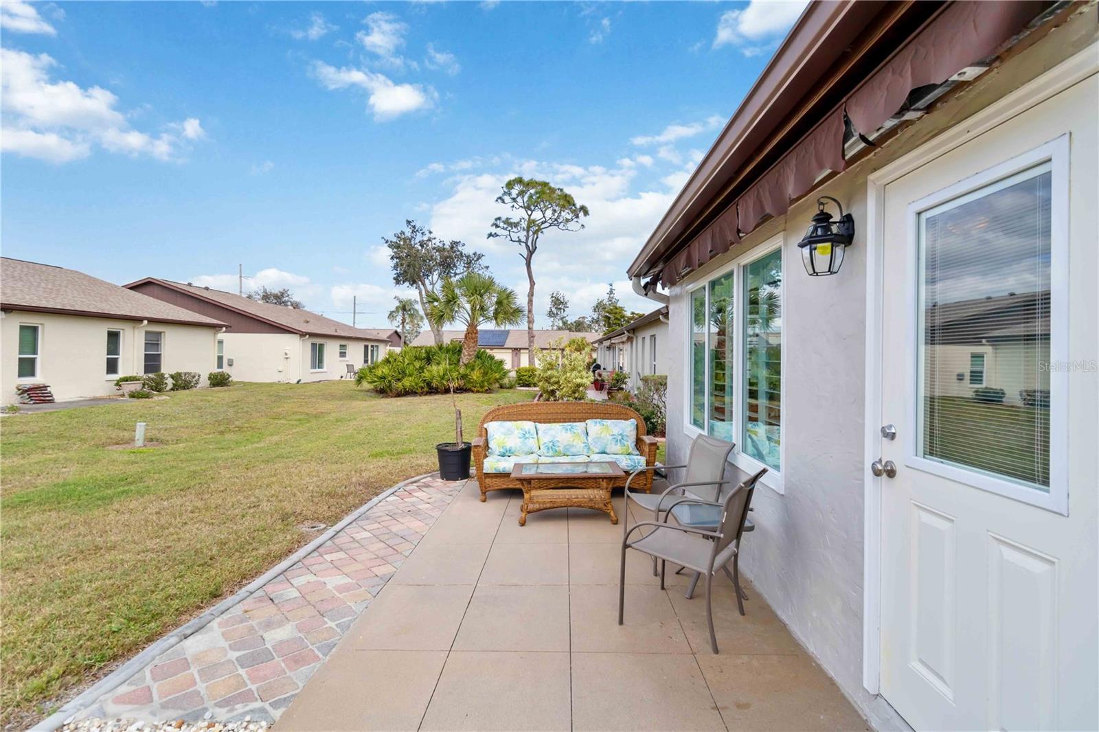 Image 19 of 27 For 613 Chestnut Lane