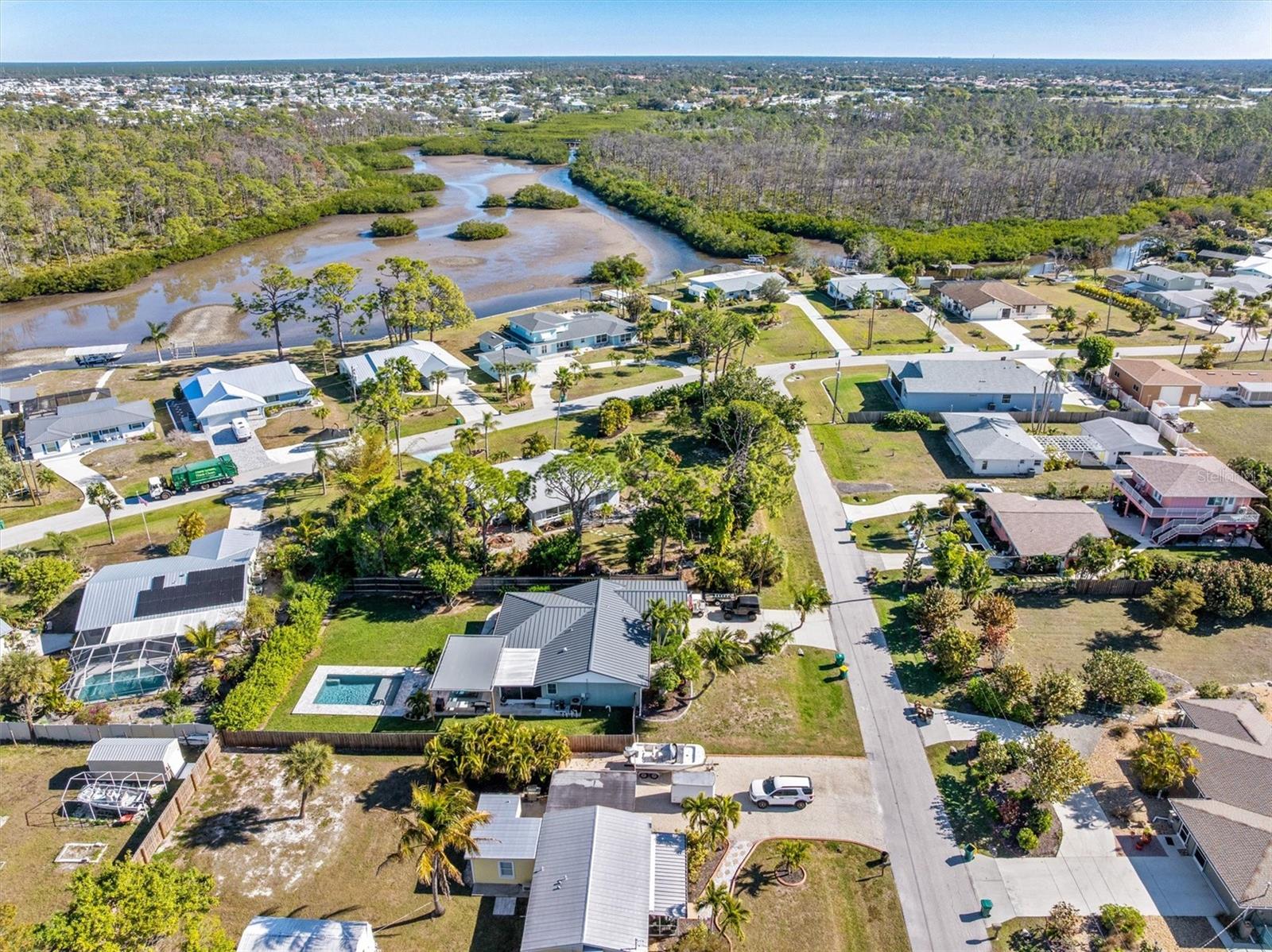 Image 29 of 43 For 2091 Oyster Creek Drive