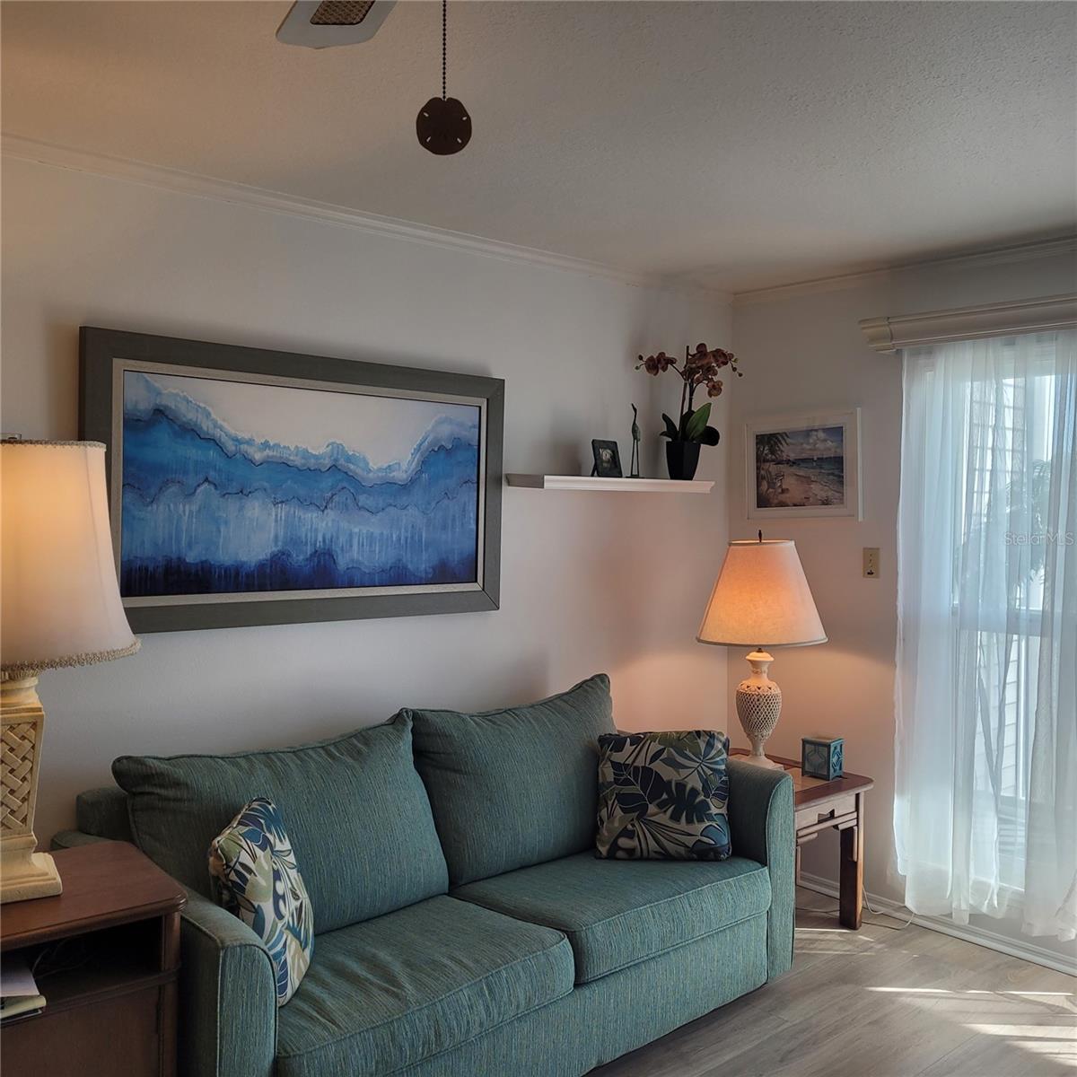 Image 11 of 48 For 4410 Warren Avenue 108