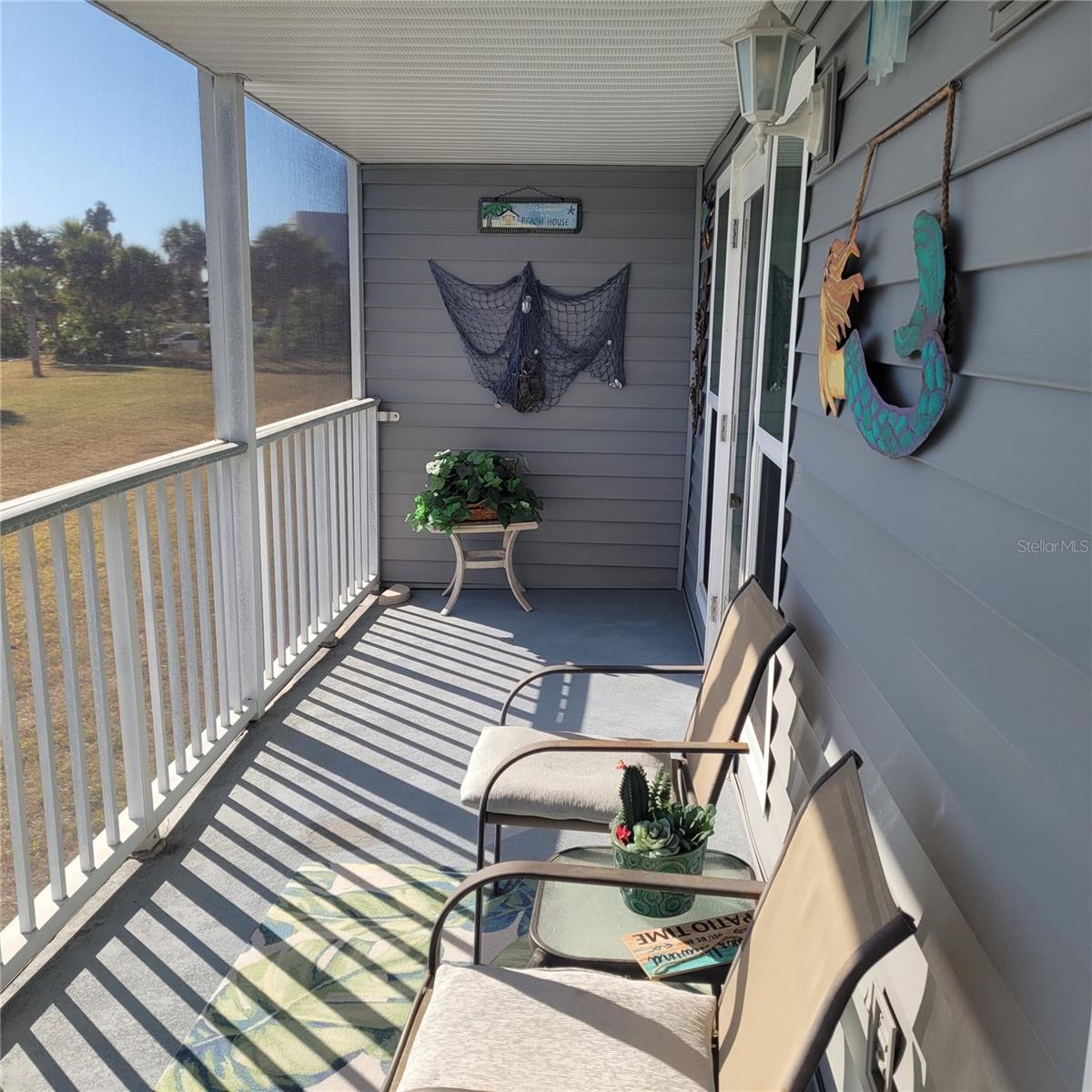 Image 21 of 48 For 4410 Warren Avenue 108