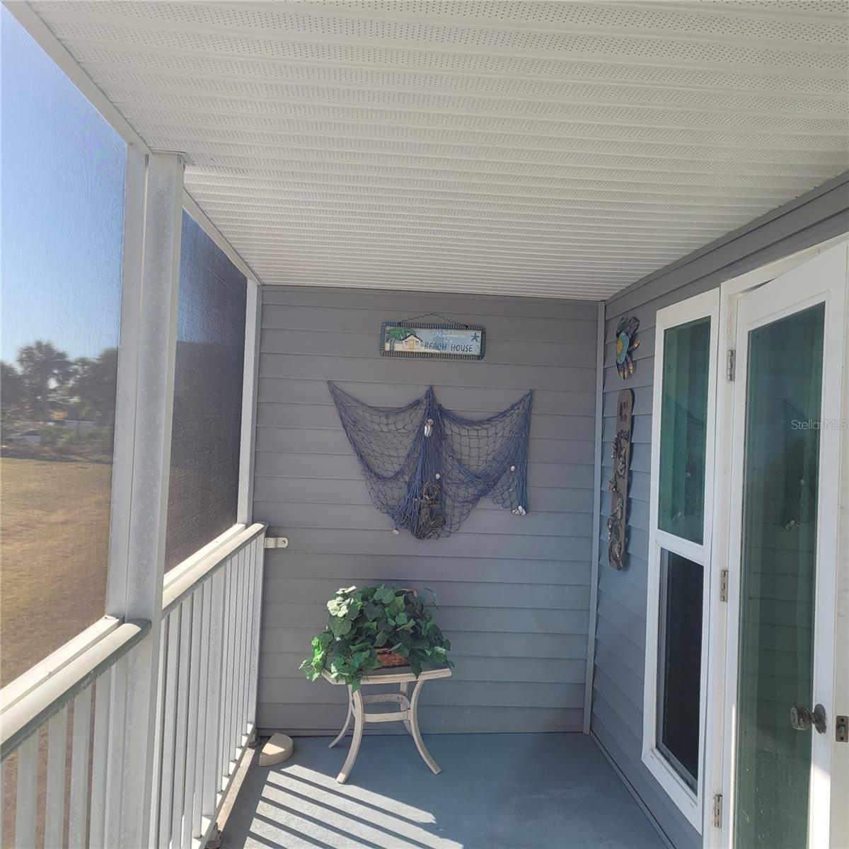 Image 23 of 48 For 4410 Warren Avenue 108