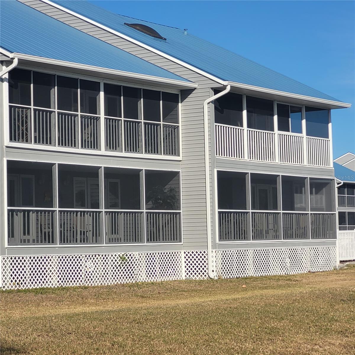 Image 25 of 48 For 4410 Warren Avenue 108