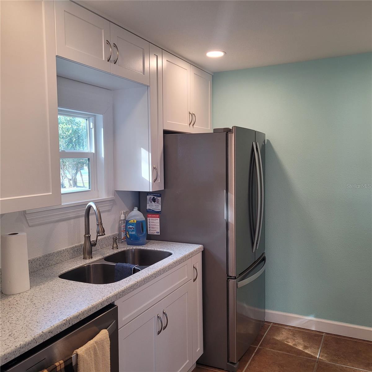 Image 40 of 48 For 4410 Warren Avenue 108