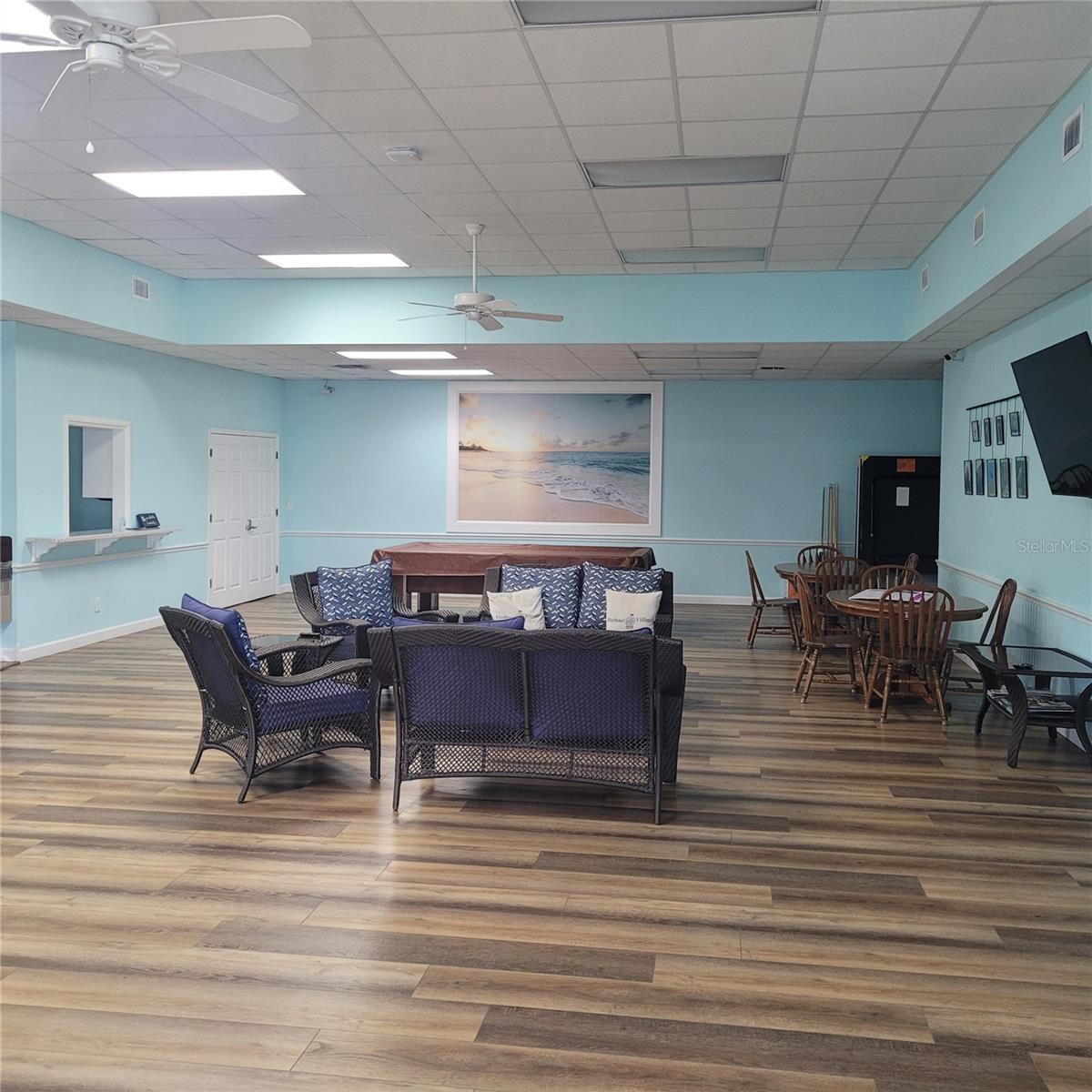 Image 41 of 48 For 4410 Warren Avenue 108