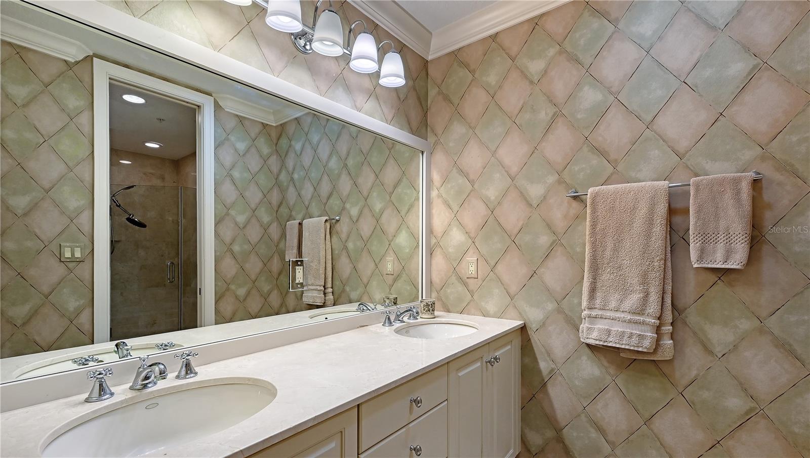 Image 17 of 65 For 235 Cocoanut Avenue 117c