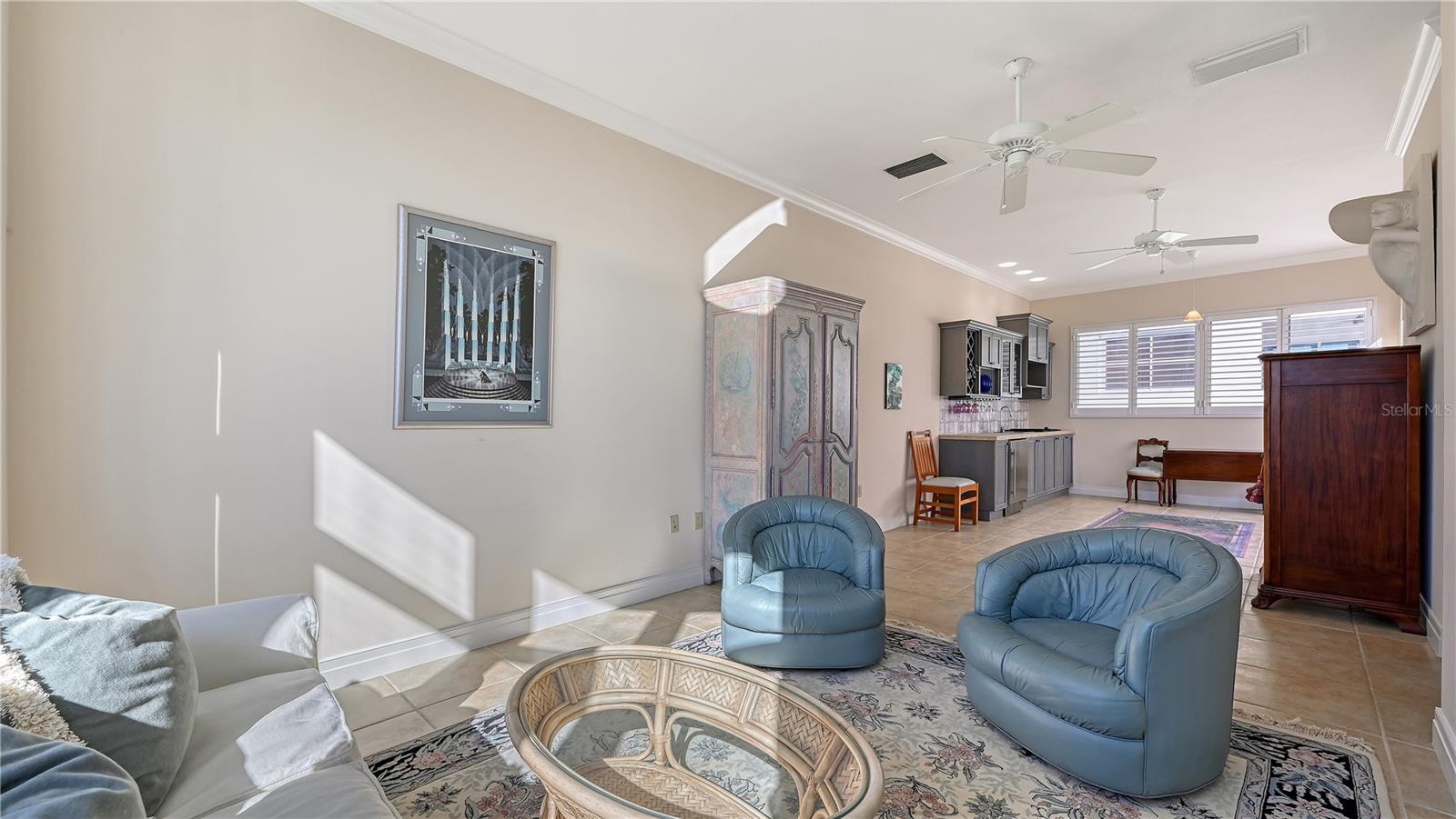 Image 29 of 65 For 235 Cocoanut Avenue 117c