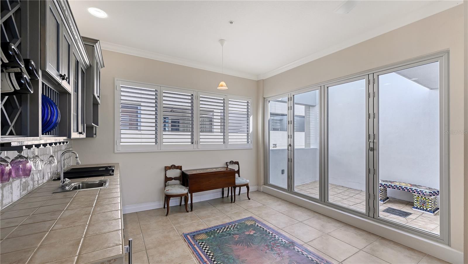 Image 31 of 65 For 235 Cocoanut Avenue 117c