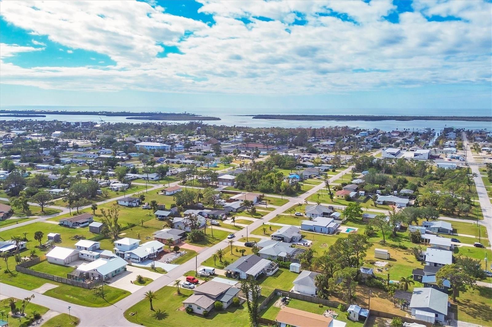 Image 21 of 28 For 2075 Pennsylvania Avenue